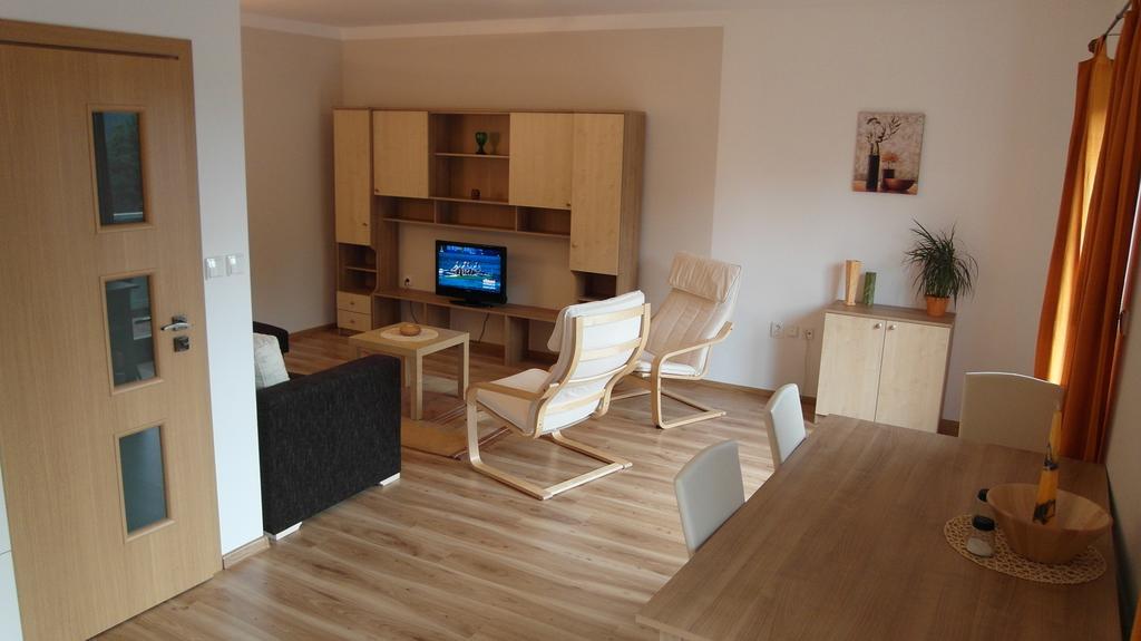 Ernesta Club Lipno Apartman Lipno nad Vltavou Kültér fotó